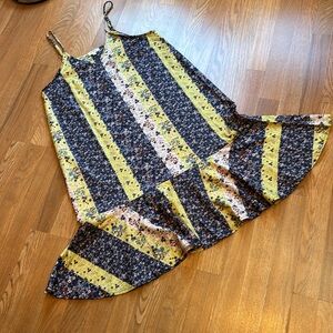 Umgee sleeveless multicolor floral midi sun dress. Size L.